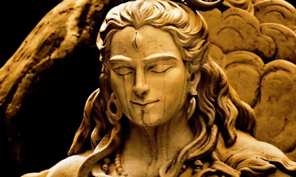 आस्था पर तांडव क्यों? Orbiting the faith of any religion reflects the identity of which civilization and culture. Staying in India, making fun of Hindu deities and attacking