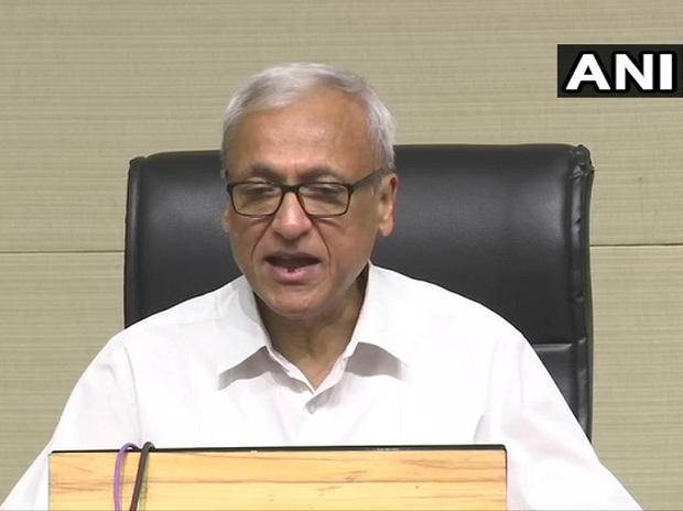 केंद्र सरकार ने दी मंजूरी, गुजरात के मुख्य सचिव अनिल मुकीम को 6 महीने का और विस्तार Gujarat Chief Secretary Anil Mukim has been given a 6-month extension of service. The Central Government has approved the application of the State Government for extension of the book. His 6 months were ending at the end of February, however, he would now continue as CS until August 2021.