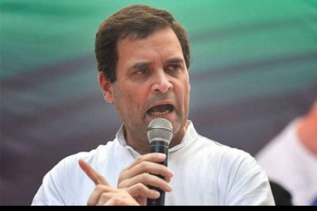 रक्षा बजट को लेकर बोले राहुल गांधी, सैनिकों के साथ हुआ विश्वासघात Former Congress president Rahul Gandhi has once targeted the government over the defense budget. He said that the defense budget has