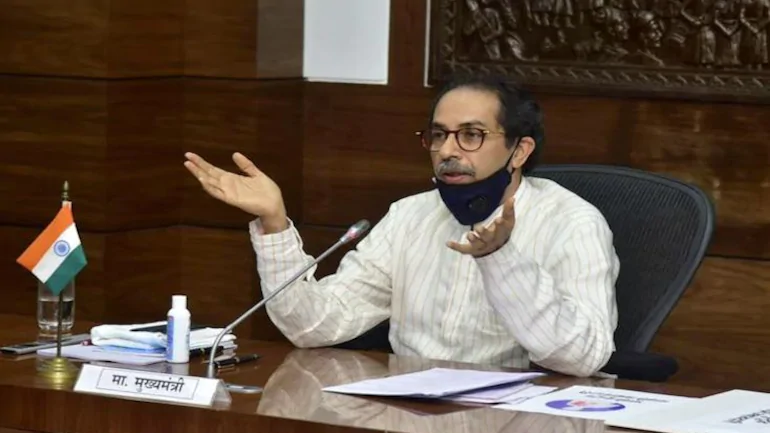 मुख्यमंत्री उद्धव ठाकरे ने दी चेतावनी, कहा- कोरोना नियमों का नही किया पालन तो राज्य में दोबारा लगेगा लॉकडाउन Chief Minister Uddhav Thackeray expressed concern in view of increasing cases of corona infection in Maharashtra. Addressing a meeting with revenue commissioners and collectors through district video conferencing on Tuesday, he said that strict action should be taken against those who are not following the Corona rules.