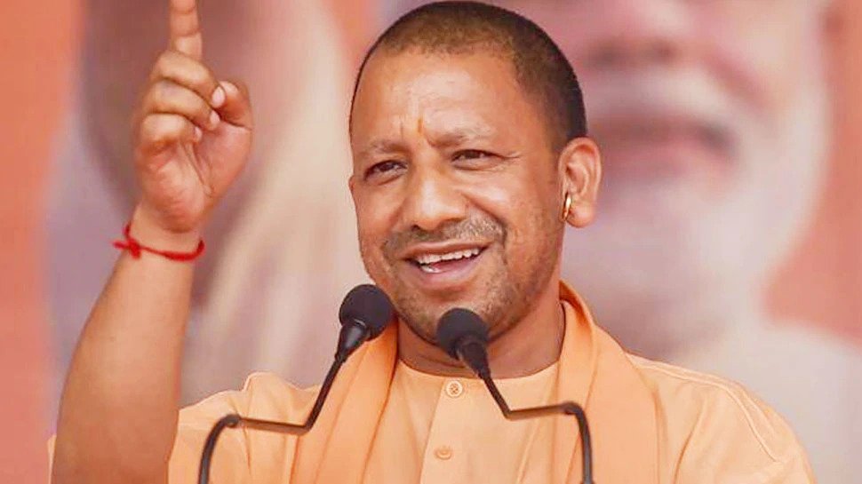 मुख्यमंत्री योगी आदित्यनाथ ने 11 जिलों के 1001 गांवों के 1,57,244 ग्रामीण आवासीय अभिलेख का किया वितरण