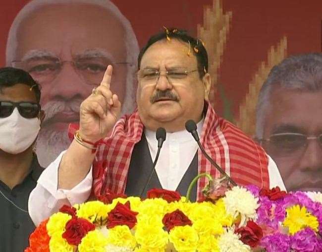 भाजपा अध्यक्ष जेपी नड्डा ने नबद्वीप से शुरू की रथयात्रा, ममता दीदी पर साधा निशाना BJP President JP Nadda started 'Parivartan Yatra' in Navadwip. During this time, he targeted the Mamata government of Bengal fiercely. JP Nadda