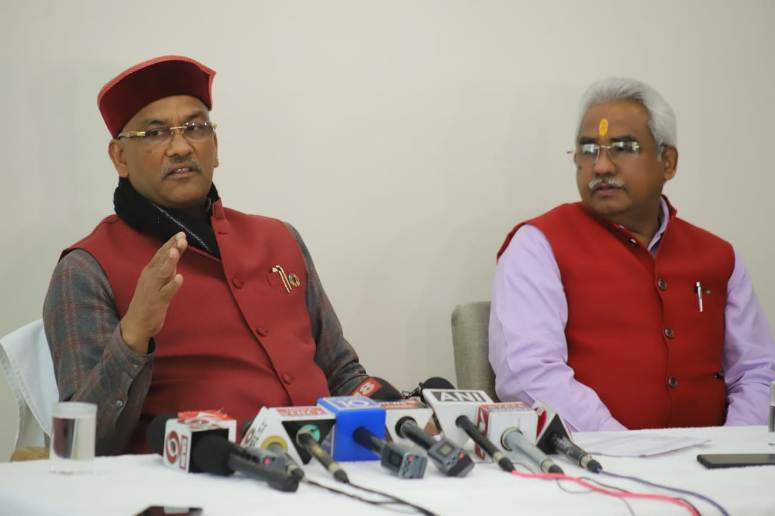 गैरसैंण राजधानी क्षेत्र के विकास के लिए 350 करोड़ स्वीकृतः मुख्यमंत्री त्रिवेंद्र सिंह रावत He said that the government has prepared a complete blueprint for the development of the Grasain capital region. 350 crores has been sanctioned for the development of the Garsain Capital Region. At the same time, provision has been made in the budget for the first time from Mukhyamantri Ghasyari Yojana to Saubhagyavati Yojana.