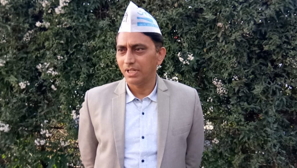 मसूरी: भाजपा चेहरा बदलने से नहीं जीत पाएगी 2022 का चुनाव: प्रदेश प्रवक्ता नवीन पिरसाली In Mussoorie, Aam Aadmi Party state spokesperson Naveen Pirsali said in a special conversation with the entire news service agency in Mussoorie that nothing will happen if the Bharatiya Janata Party changes face.