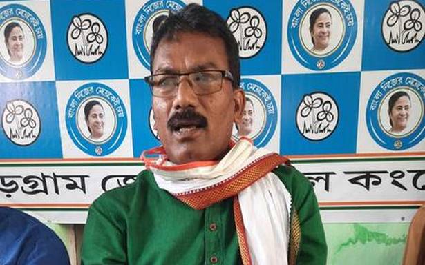 TMC नेता छत्रधर महतो को देर रात NIA ने किया गिरफ्तार The National Investigation Agency (NIA) has arrested Chhatradhar Mahato, a Maoist-turned-Trinamool Congress leader