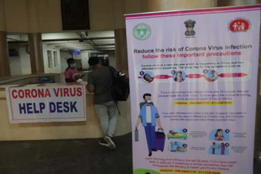 महाराष्ट्र के अलावा पंजाब, हरियाणा और मध्य प्रदेश में भी कोरोना ने मचाई तबाही, एनसीआर पर भी मडंरा रहा खतरा Corona has once again wreaked havoc in Maharashtra, due to which there has been lockdown in many districts here. At the same time, three other states are also facing the danger of becoming the hotspot of corona virus. These are the three states - Punjab, Haryana and Madhya Pradesh, where the rate of corona cases coming up every day is increasing.