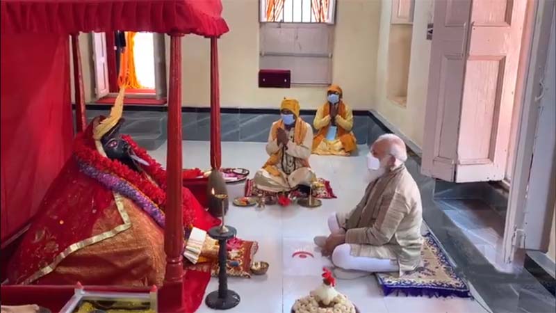 पीएम मोदी की बांग्लादेश यात्रा: प्रधानमंत्री ने दूसरे दिन की यशोरेश्वरी काली मंदिर में पूजा Prime Minister Narendra Modi is on a visit to Bangladesh. Today on Saturday, for the second day of his Bangladesh tour, he first reached