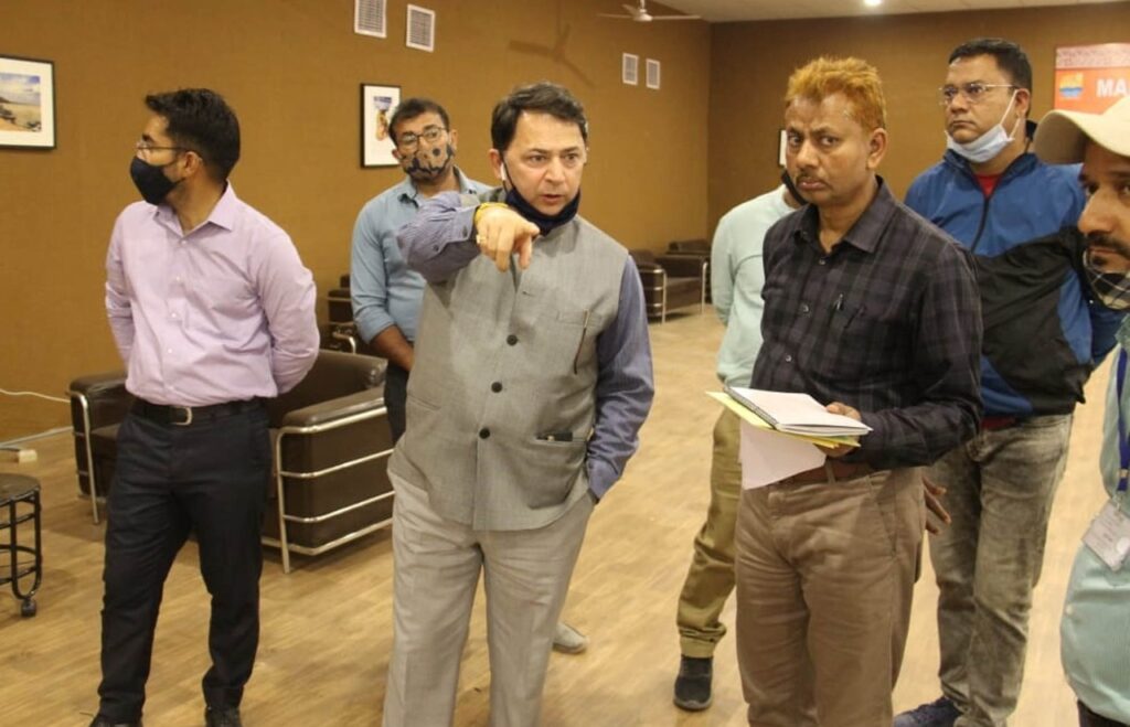 कुंभ मीडिया सेंटर में दिखेगी उत्तराखंड की संस्कृति की झलक, सूचना महानिदेशक श्री रणवीर सिंह चौहान ने मीडिया सेन्टर का निरीक्षण कर दिए जरूरी निर्देश Director General of Information and Public Relations Department Ranvir Singh Chauhan inspected the media center set up in the Kumbh