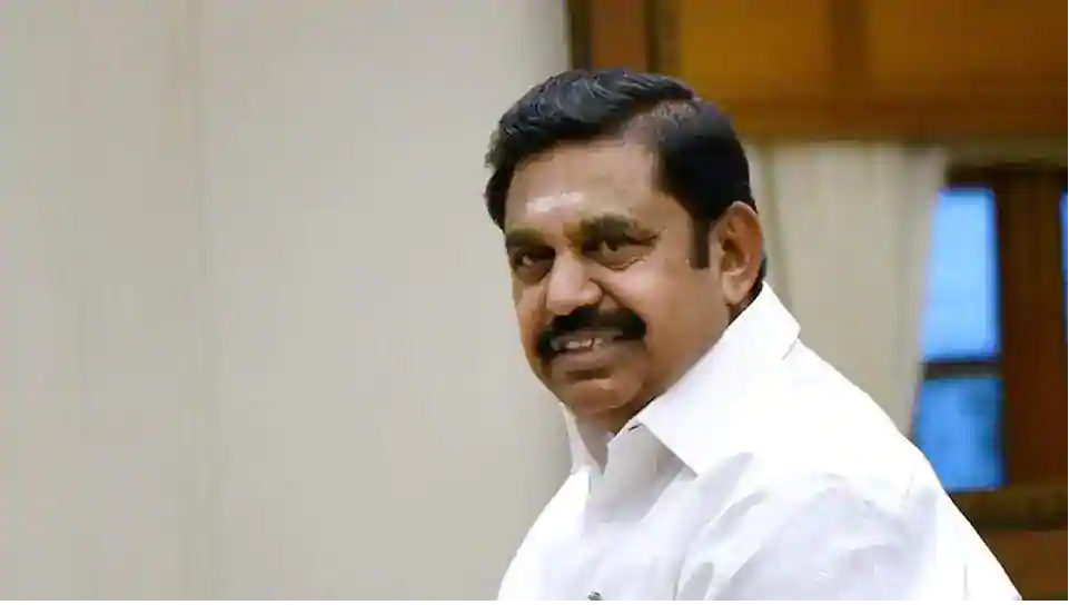 AIADMK की पहली लिस्ट जारी, सीएम ईके पलानीस्वामी और डिप्टी सीएम मिला टिकट Tamil Nadu's ruling party AIADMK has released the first list for Tamil Nadu Assembly Election 2021 today. The list of 6 names also includes the names of Chief Minister Edapadi K Palaniswami and Deputy CM Panneerselvam.