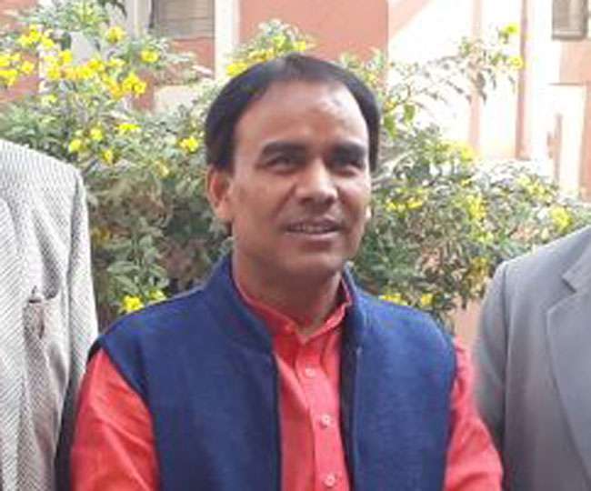 उत्तराखंड-सीएम त्रिवेंद्र सिंह रावत दे सकते हैं इस्तीफा ,धन सिंह रावत हो सकते हैं अगले मुख्यमंत्री On the other hand, it is believed that Dr. Dhan Singh Rawat will become the new Chief Minister of the state. Dr. Dhan Singh Rawat