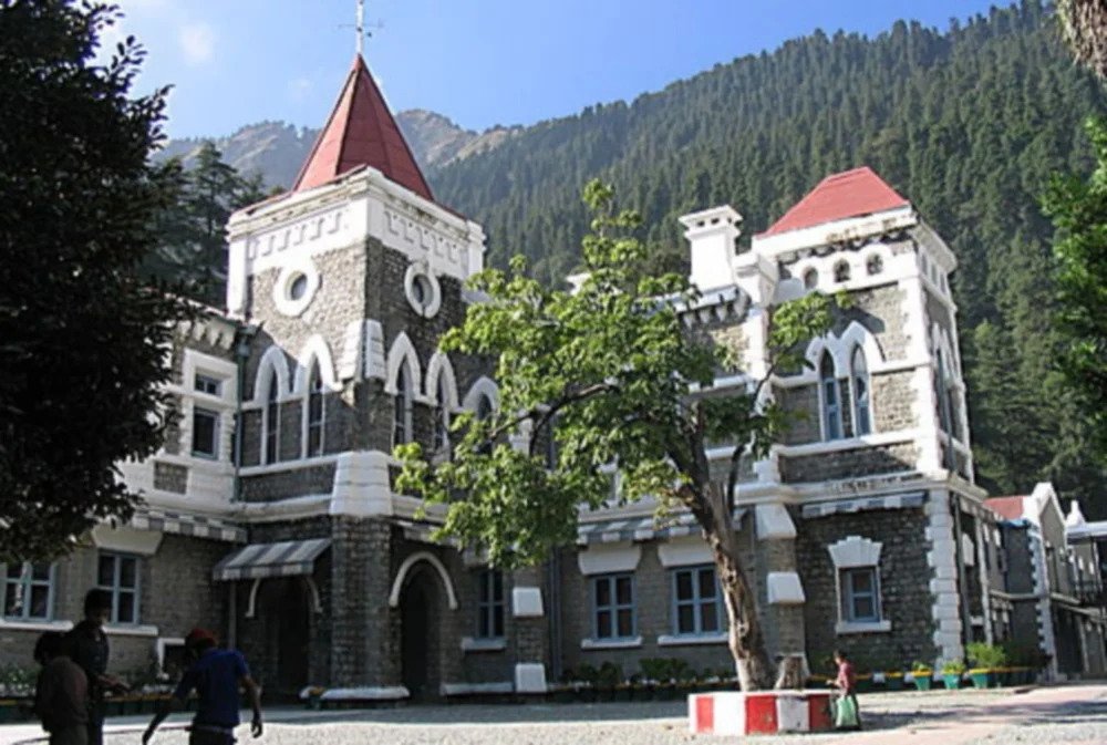 हाई कोर्ट ने दिया आदेश- हरिद्वार कुंभ मेला में डुबकी लगाने के लिए RT-PCR टेस्ट की निगेटिव रिपोर्ट जरूरी Hearing a public interest litigation, the High Court also said that the Corona Guidelines of the Central Government should be strictly