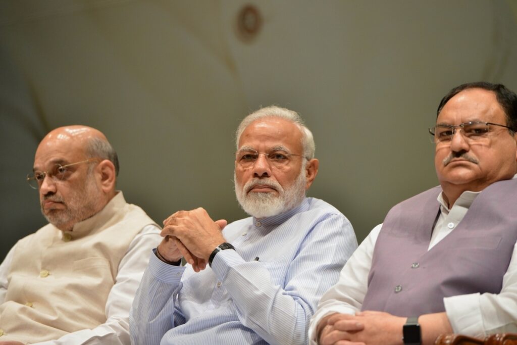 प्रधानमंत्री मोदी और भाजपा नेताओं ने उत्तराखंड के मुख्यमंत्री पद की शपथ लेने के लिए श्री तीरथ सिंह रावत को बधाई दी
