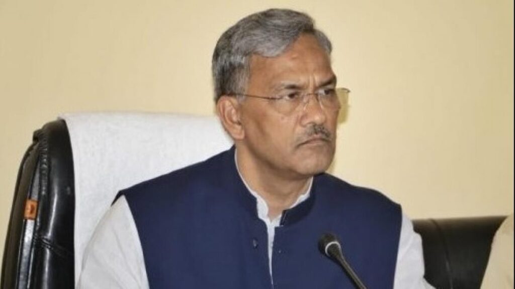 उत्तराखंड के मुख्यमंत्री त्रिवेंद्र सिंह रावत ने दिया इस्तीफा Uttarakhand Chief Minister Trivendra Singh Rawat has resigned from his post. Chief Minister Rawat met Governor Baby Rani Maurya