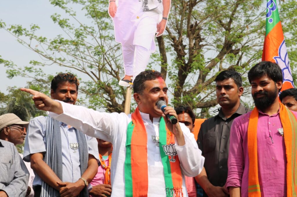 शुवेंदु अधिकारी ने ममता बनर्जी पर साधा निशाना बोले- पीएम मोदी का विरोध मतलब भारत माता का अपमान And now in this series, Shwendu Adhikari, who left TMC and joined BJP, targeted Mamata Banerjee and said that opposition to Modi means