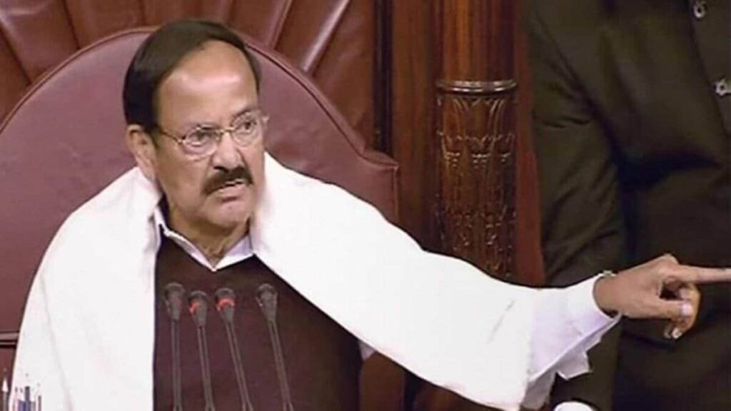 विपक्ष के नए नेता श्री खड़गे के व्यापक अनुभव से सदन को लाभ होगा- राज्यसभा सभापति श्री वेंकैया नायडू