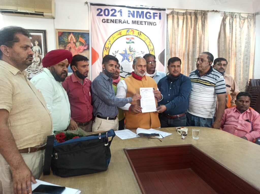 वर्किग जर्नलिस्ट ऑफ इंडिया (WJI) दिल्ली यूनिट ने पत्रकारों की मांगो को लेकर नार्थ एमसीडी महापौर जय प्रकाश जेपी को सौपा ज्ञापन The Delhi unit of the country's largest journalist organization Working Journalist of India (WJI) today submitted a memorandum to North