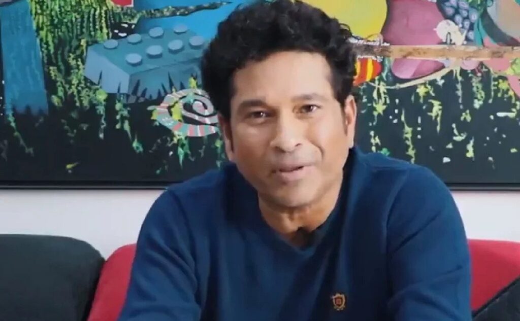 पूर्व भारतीय क्रिकेटर सचिन तेंदुलकर को हुआ कोरोना, ट्विटर पर फैंस को दी जानकारी After all the heavyweights, the greatest batsman Sachin Tendulkar Corona has also been hit by Corona.