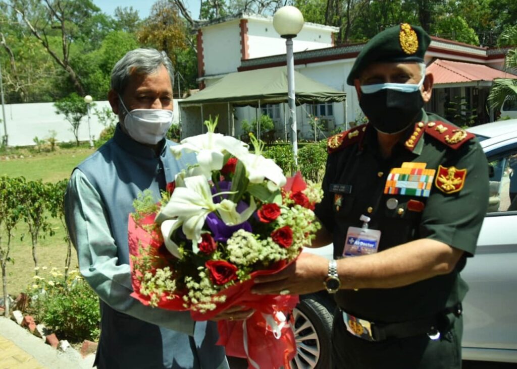भारत के चीफ डिफेंस स्टाफ जनरल बिपिन रावत ने सीएम तीरथ सिंह रावत से की मुलाकात Chief Defense Staff General of India Bipin Rawat (Param Vishisht Seva Medal, Ati Vishisht Seva Medal, Uttam Yudh Seva Medal