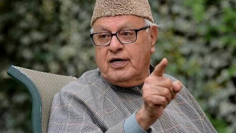कोरोना संक्रमित फारूक अब्दुल्ला अस्पताल में हुए भर्ती, पीएम मोदी ने की स्वस्थ होने की कामना National Conference President and MP Dr Farooq Abdullah has been admitted to a hospital in Srinagar today.