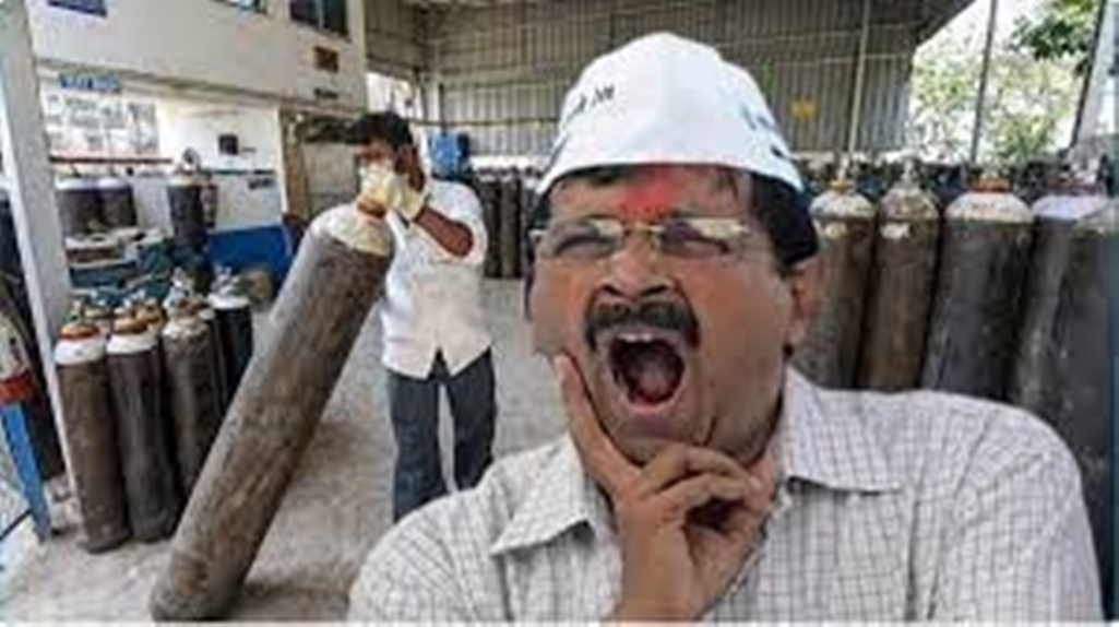 8 ऑक्सीजन प्लांट के लिए केजरीवाल सरकार ने लिया था पैसा, बनवाया मात्र 1, दिल्ली हाईकोर्ट ने लगाई फटकार In a meeting held on Friday (23 April 2021), Delhi Chief Minister Arvind Kejriwal, with folded hands, urged Prime Minister Narendra Modi to talk to some states and get Delhi's oxygen problem solved.
