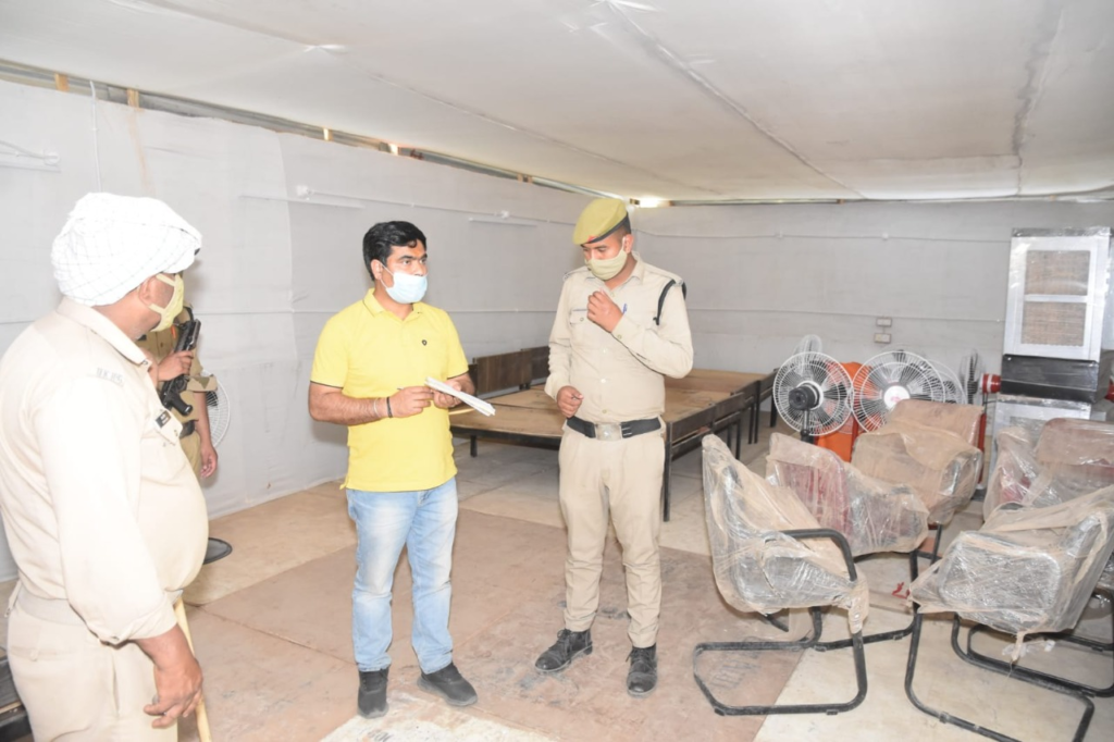 कुम्भ मेला हरिद्वार के लाईव प्रसारण के लिए किए गए व्यापक प्रबंध Extensive arrangements have been made by the Uttarakhand government for the divine-grand and safe event of Kumbh Mela Haridwar. People of all over the world get an amazing attraction with this Mahaparva of faith and faith. This time, during the unprecedented period of challenges of Kovid, the state government has made several arrangements to get people interviewed from different dimensions of Kumbh and bathing houses.