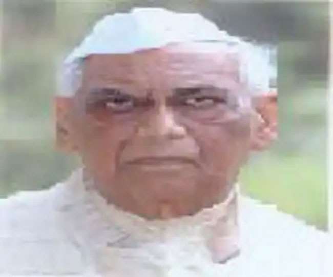 बिहार विधान परिषद के पूर्व सभापति प्रो. अरुण कुमार का निधन, सीएम नीतीश कुमार ने जताया शोक Former Chairman of Bihar Legislative Council Prof. Arun Kumar died late on Wednesday. He was around 90 years old.