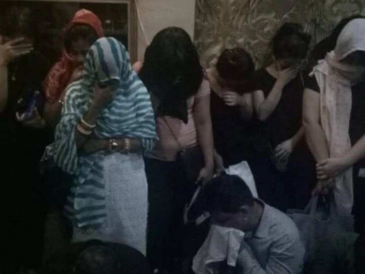 नोएडा: स्पा के नाम पर चल रहे प्रॉस्टिट्यूशन रैकैट का खुलासा, 14 युवतियों सहित 23 गिरफ्तार In Noida Sector-61, Gautam Budhnagar, police have revealed the ongoing prostitution racket in a spa located in a mall