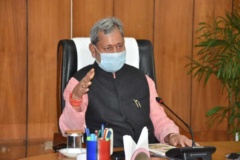 कोविड संक्रमण से जूझ रहे पत्रकारों हेतु सूचना विभाग के नोडल अफ़सर तैनात, रोज़ाना जिलेवार मीडियाकर्मियों के स्वास्थ्य का अपडेट देंगे अधिकारी Corona infection is increasing rapidly in Uttarakhand, in the second wave of corona infection in the state, a large number of media personnel are also being affected, in such a manner, on the instructions of Uttarakhand Chief Minister Tirath Singh Rawat, Director General, Information and Public Relations Department, Ranveer Singh Chauhan Has issued orders for deployment of nodal officers for providing medical assistance to media personnel at all district and state headquarters level.