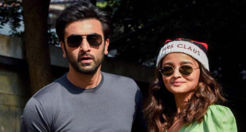 रणबीर कपूर के बाद आलिया भट्ट को भी हुआ कोरोना, सोशल मीडिया पर दी जानकारी Alia Bhatt has informed about this on her social media that she has been infected with this epidemic.