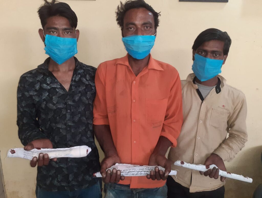The Mukhani native arrested Kukinagar district Barabanki while planning a robbery / robbery. When the police caught hold and searched,