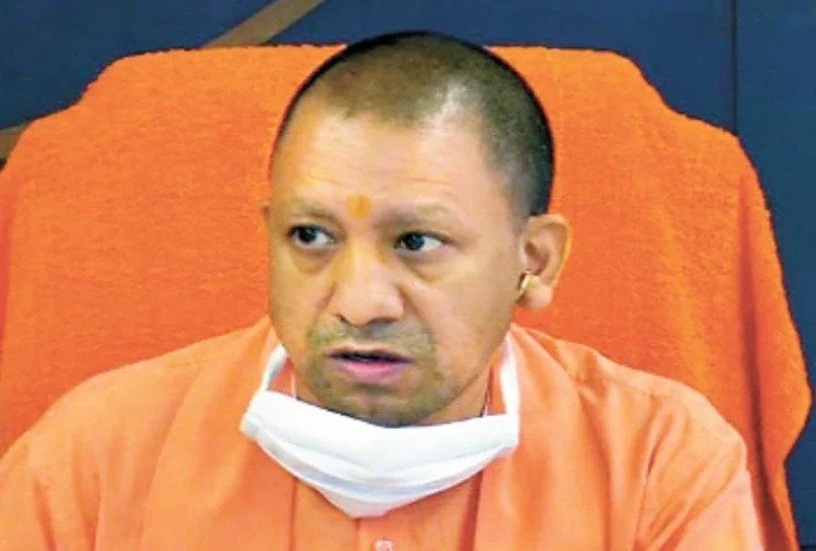 योगी सरकार नें प्रदेश में रविवार को लगाया लॉकडाउन, बिना मास्क दिखे तो देने होंगे 10000 The Yogi Adityanath government of Uttar Pradesh has taken a big decision in view of the boom in Corona cases. A lockdown will continue