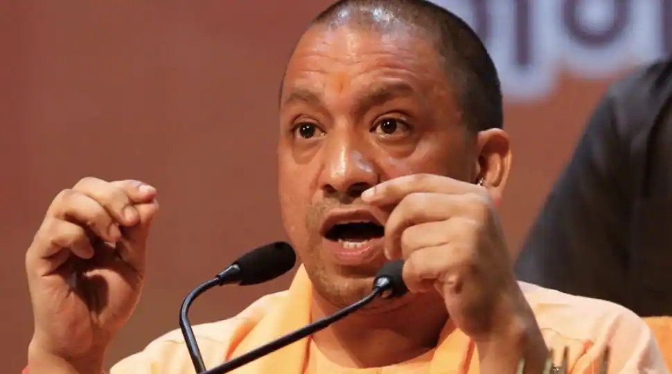 सीएम योगी आदित्यनाथ ने कोविड-19 स्थिति की समीक्षा की, प्रदेश के सभी जनपदों को दिए आवश्यक दिशा- निर्देश Chief Minister Adityanath reviewed the status of Kovid-19 through virtual medium. CM Yogi directed to increase covid beds in all