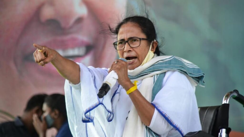 तृणमूल नेताओं की गिरफ्तारी के बाद राज्य में राष्ट्रपति शासन लागू करने की चर्चा After the arrest of Trinamool leaders, the talk of imposing President's rule in the state has intensified.