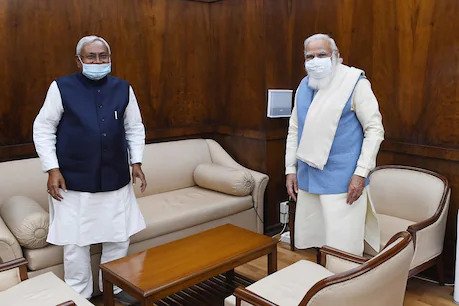 प्रधानमंत्री मोदी ने बिहार के मुख्यमंत्री नीतीश कुमार से की बात, कोरोना हालात पर हुई चर्चा Like every state of the country, the corona is spreading rapidly in Bihar. The biggest thing is that Bihar is seeing a lot of lack of health