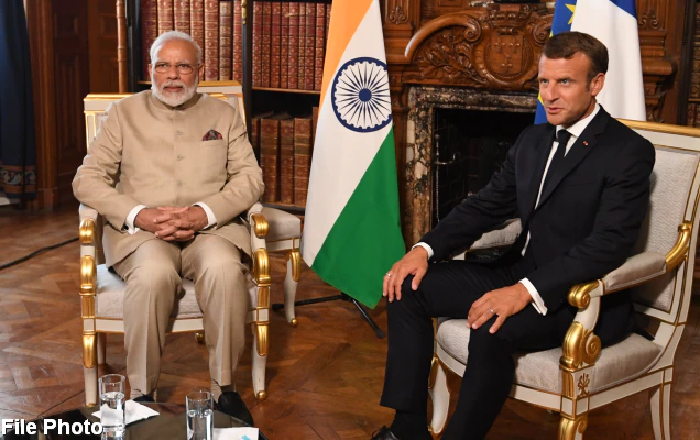 प्रधानमंत्री श्री नरेन्द्र मोदी ने फ्रांस के राष्ट्रपति श्री इमेनुएल मैक्रां से की बातचीत, कोविड के खिलाफ लड़ाई में फ्रांस की सहायता के लिए दिया धन्यवाद Prime Minister, Shri Narendra Modi talks with French President Mr. Emmanuel Macron, thanks France for its help in the fight against Covid