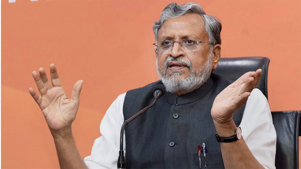बिहार: डिप्युटी सीएम की कुर्सी के बाद जीएसटी परिषद से भी बेदखल हुए सुशील मोदी, In Bihar, well-known BJP leader Sushil Modi has received another setback. In fact, the chair of the first deputy CM has been removed