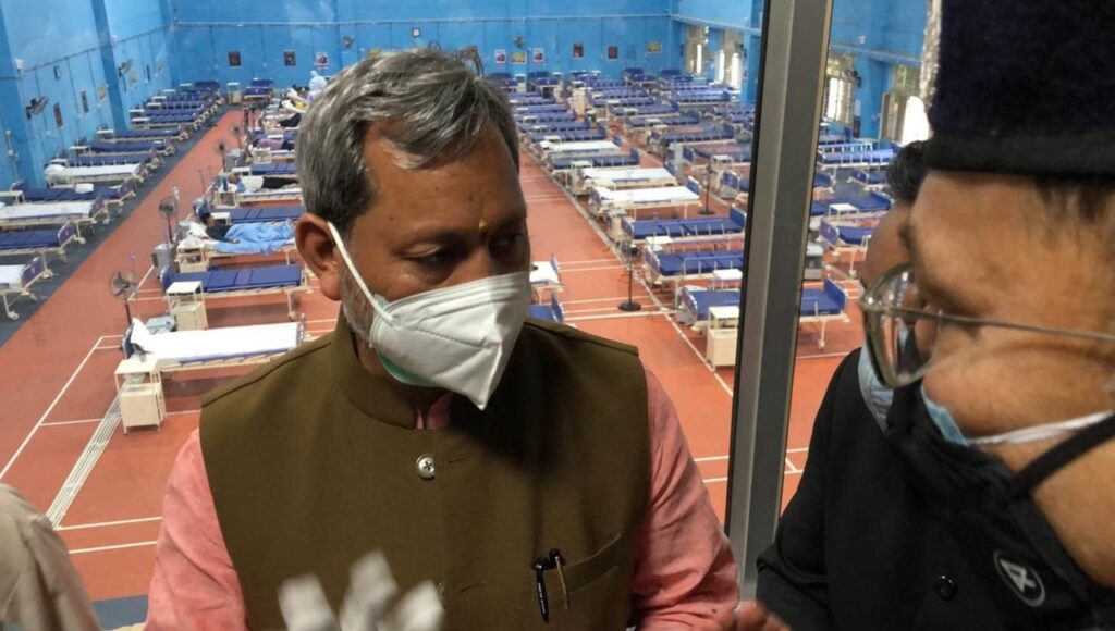 मुख्यमंत्री श्री तीरथ सिह रावत ने एमबीपीजी कालेज में कोविड वैक्सीनेशन सेन्टर का फीता काटकर किया शुभारम्भ Chief Minister Mr. Tirath Singh Rawat reached Haldwani in the afternoon as per his scheduled program. Where he inaugurated