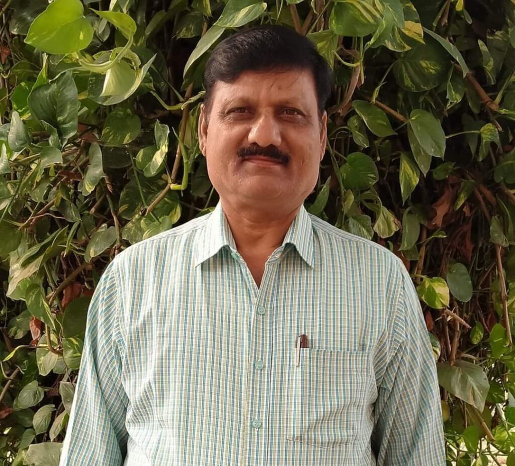 विश्व कल्याण की प्रार्थना करने वाले बिन्दुखत्ता निवासी कांग्रेस नेता की कोरोना से मौत Umesh Bhatt, senior leader of the District Congress Committee Bindukhta has died accidentally due to covid infection.