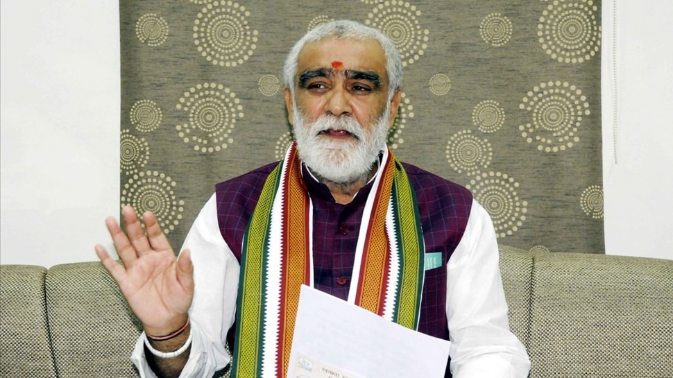 केंद्रीय स्वास्थ्य राज्य मंत्री अश्विनी चौबे कोवि़ड 19 के लिए केंद्र सरकार के द्वारा दी गई मदद की करेंगे समीक्षा Corona cases are continuously increasing in the country. But the cases are increasing with respect to the state, due
