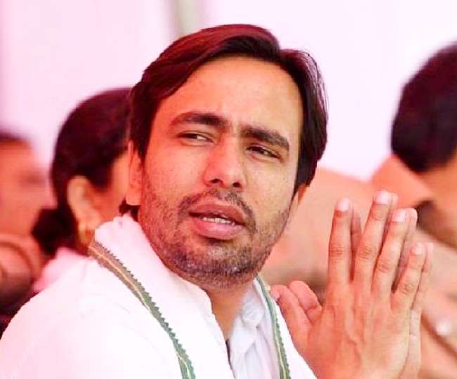 जयंत चौधरी को चुना गया राष्ट्रीय लोकदल का अध्यक्ष, संभालेगें पिता अजित सिंह का कार्यभार Jayant Chaudhary will now be the president of the Rashtriya Lok Dal. After the demise of father Chaudhary Ajit Singh, it has been decided