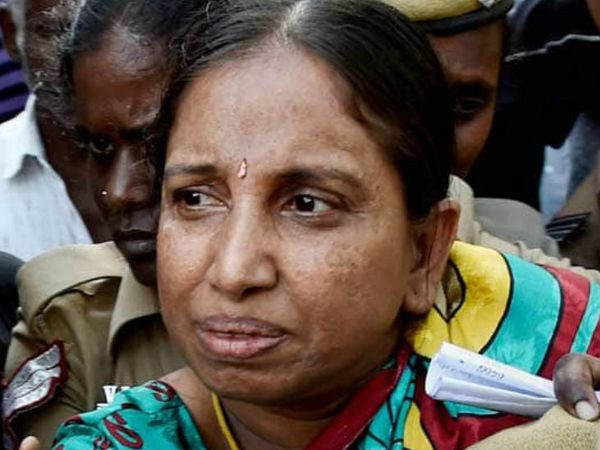 राजीव गांधी की हत्या मामले में सजा काट रही नलिनी ने दान की अपनी कमाई Nalini Sriharan, convicted of the Rajiv Gandhi assassination, has donated five thousand rupees to the Chief Minister's Relief Fund