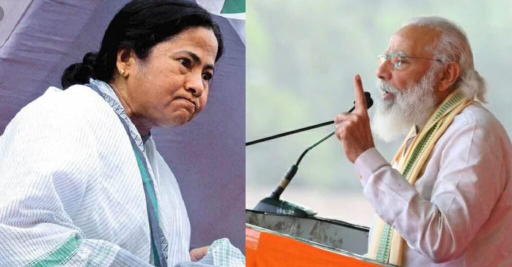 पीएम नरेंद्र मोदी संग मीटिंग में एक तो लेट पहुंचीं ममता बनर्जी फिर कागजात दे चलती बनी…. On Friday, Mamata Banerjee arrived in a review meeting with PM Modi about 30 minutes late due to the damage caused by the Yas cyclone.