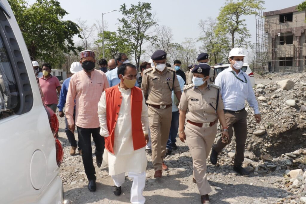 विभागीय मंत्री ने किया एसडीआरएफ के निर्माणाधीन परिसर का निरीक्षण