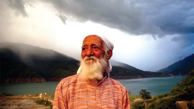 चिपको आंदोलन के प्रणेता सुंदर लाल बहुगुणा का कोरोना से निधन, ऋषिकेश एम्स में थे भर्ती