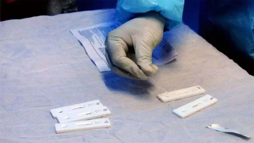 अब 15 मिनट में घर पर ही करें कोरोना टेस्ट, स्व-परीक्षण घरेलू किट कोविसेल्फ को आईसीएमआर ने दी मंजूरी The Indian Council of Medical Research (ICMR) has now approved a home test kit to test the corona virus. ICMR has approved a test kit