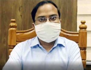 जिलाधिकारी डॉ0 आशीष कुमार श्रीवास्तव ने मुख्य चिकित्साधिकारी, समस्त उप जिलाधिकारियों सहित विभिन्न नोडल अधिकारियों के साथ की बैठक