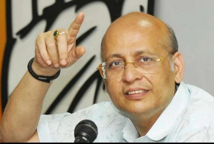 While the whole country is celebrating International Yoga Day with the Corona protocol, Congress leader Abhishek Manu Singhvi