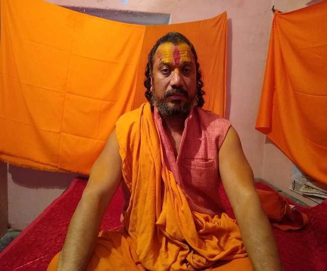 The dispute over the Ram Mandir Trust land dispute is increasing. A lot of politics has also started in the country regarding this matter.