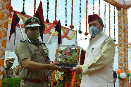 पी.टी.सी नरेन्द्र नगर में पुलिस उपाधीक्षक आधारभूत प्रशिक्षण दीक्षांत समारोह में शामिल हुए मुख्यमंत्री श्री तीरथ सिंह रावत