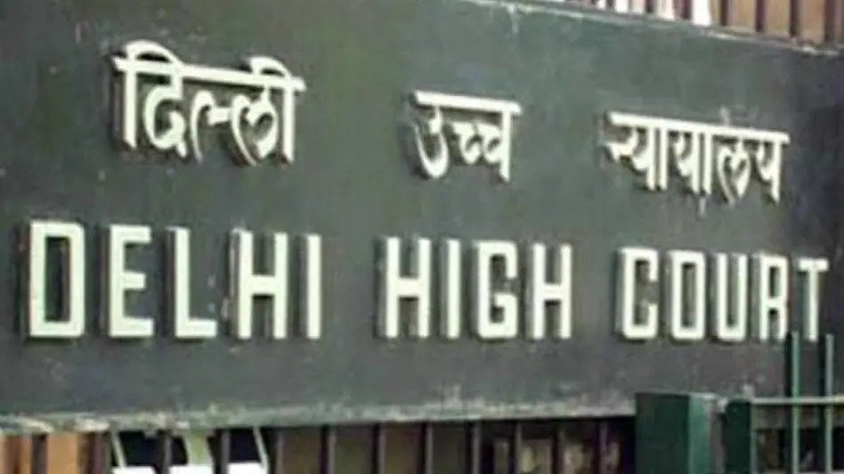 सीबीएसई की 10वीं के रिजल्ट को लेकर, दिल्ली हाईकोर्ट ने सीबीएसई, केंद्र और दिल्ली सरकार से मांगा जवाब CBSE class 10 board exams have been cancelled. The students, parents and academicians are in judgment with this decision,